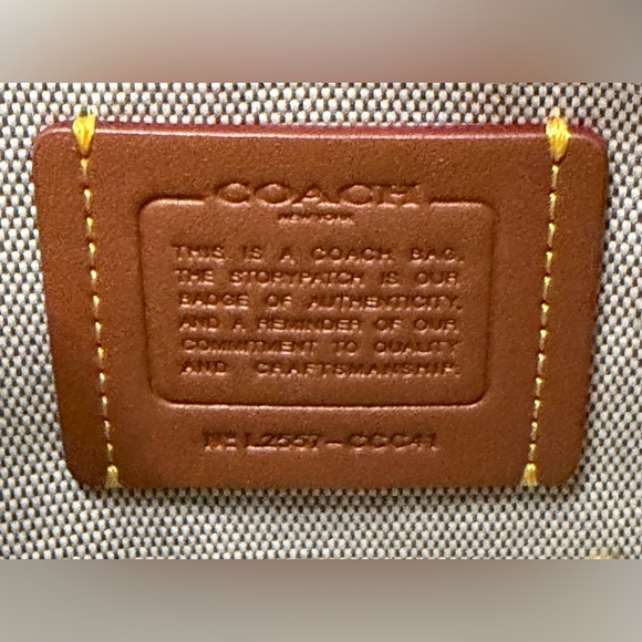 Coach New York Plaza Bag - Picture 14 of 15